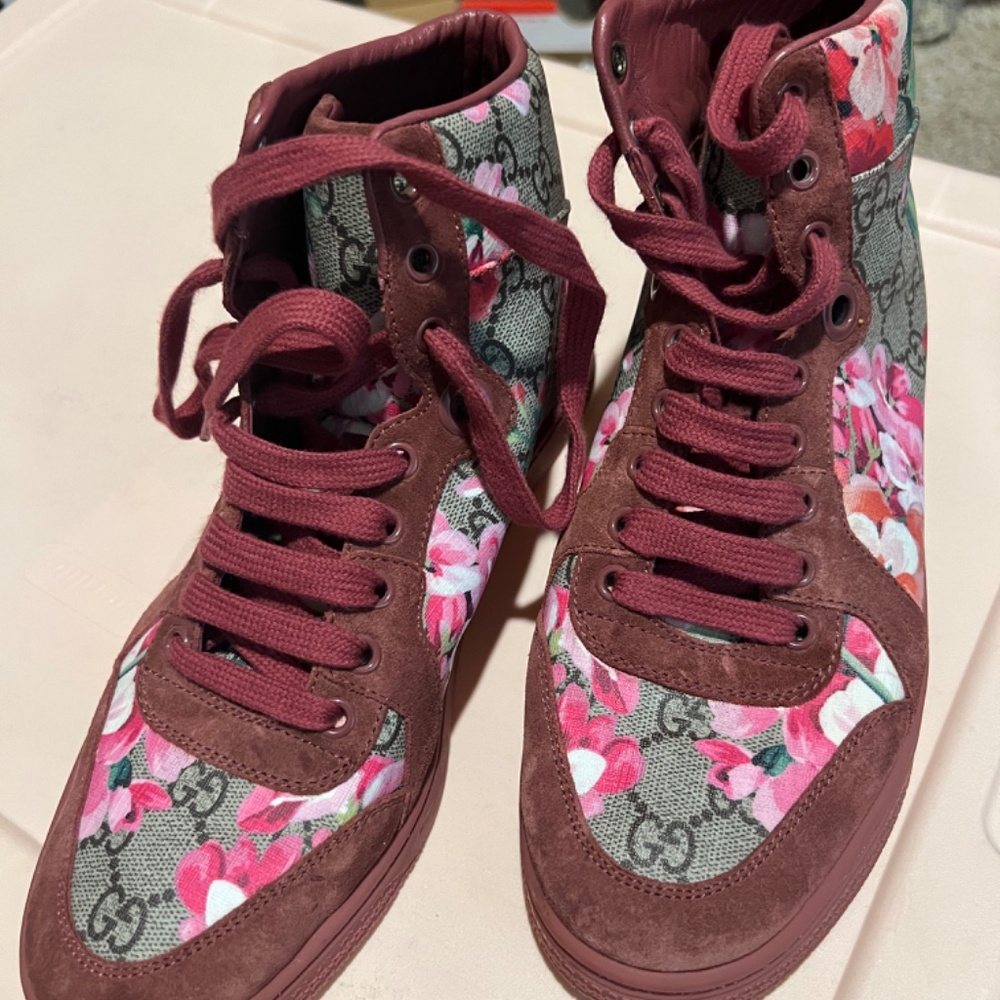 Gucci Floral High Top Sneaker - Picture 2 of 3